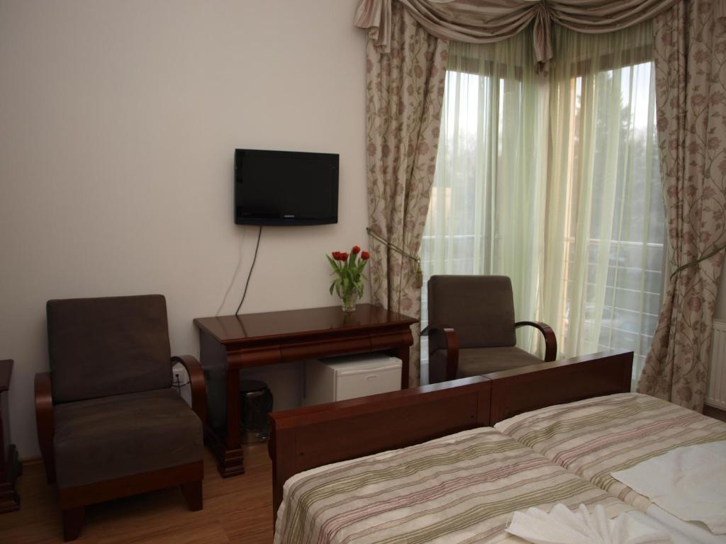 ניטרה Hotel Oko מראה חיצוני תמונה